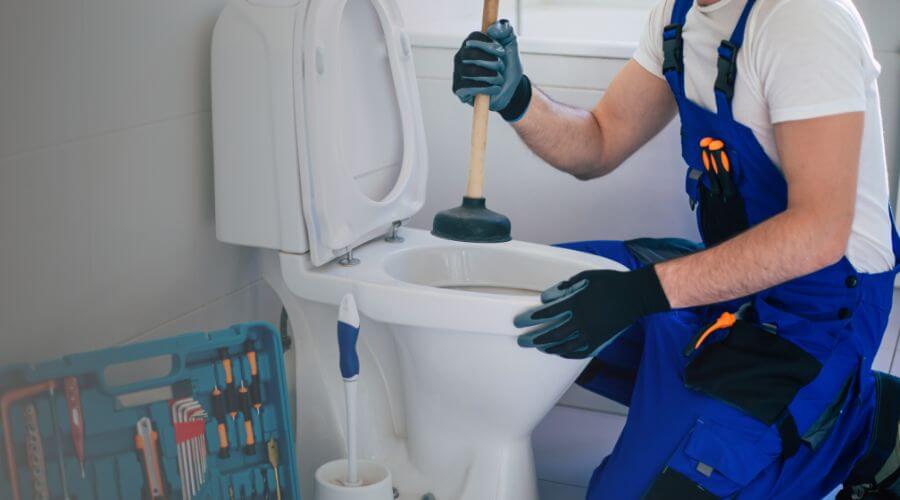 Professional same day plumber in Stonington, IL